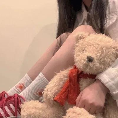 危机边缘第三季海报