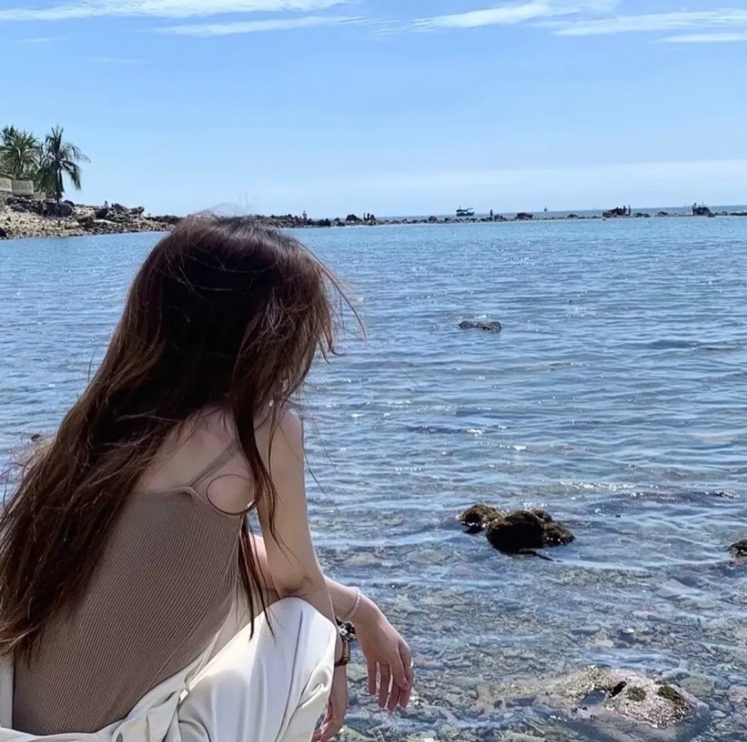 蓝色霹雳号海报