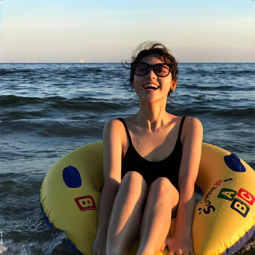 初创玩家海报
